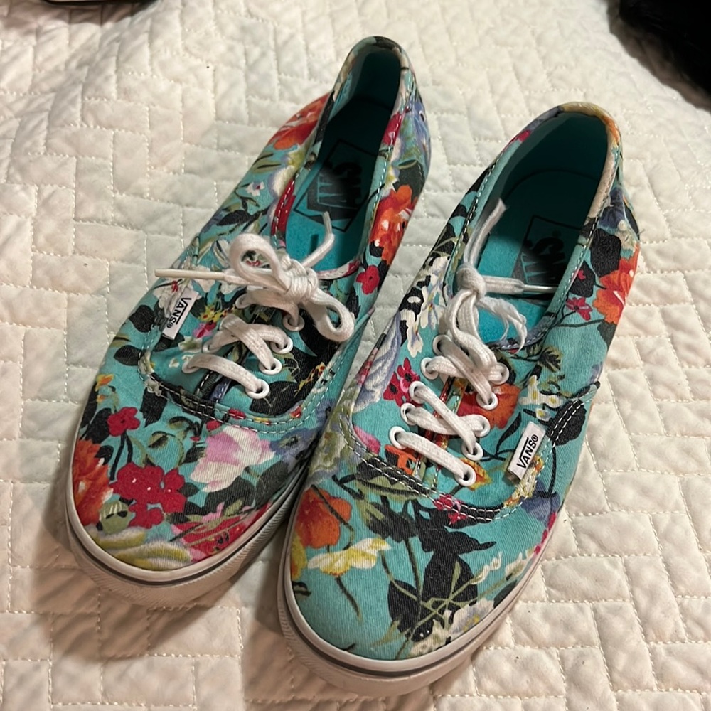 Womens Floral Vans